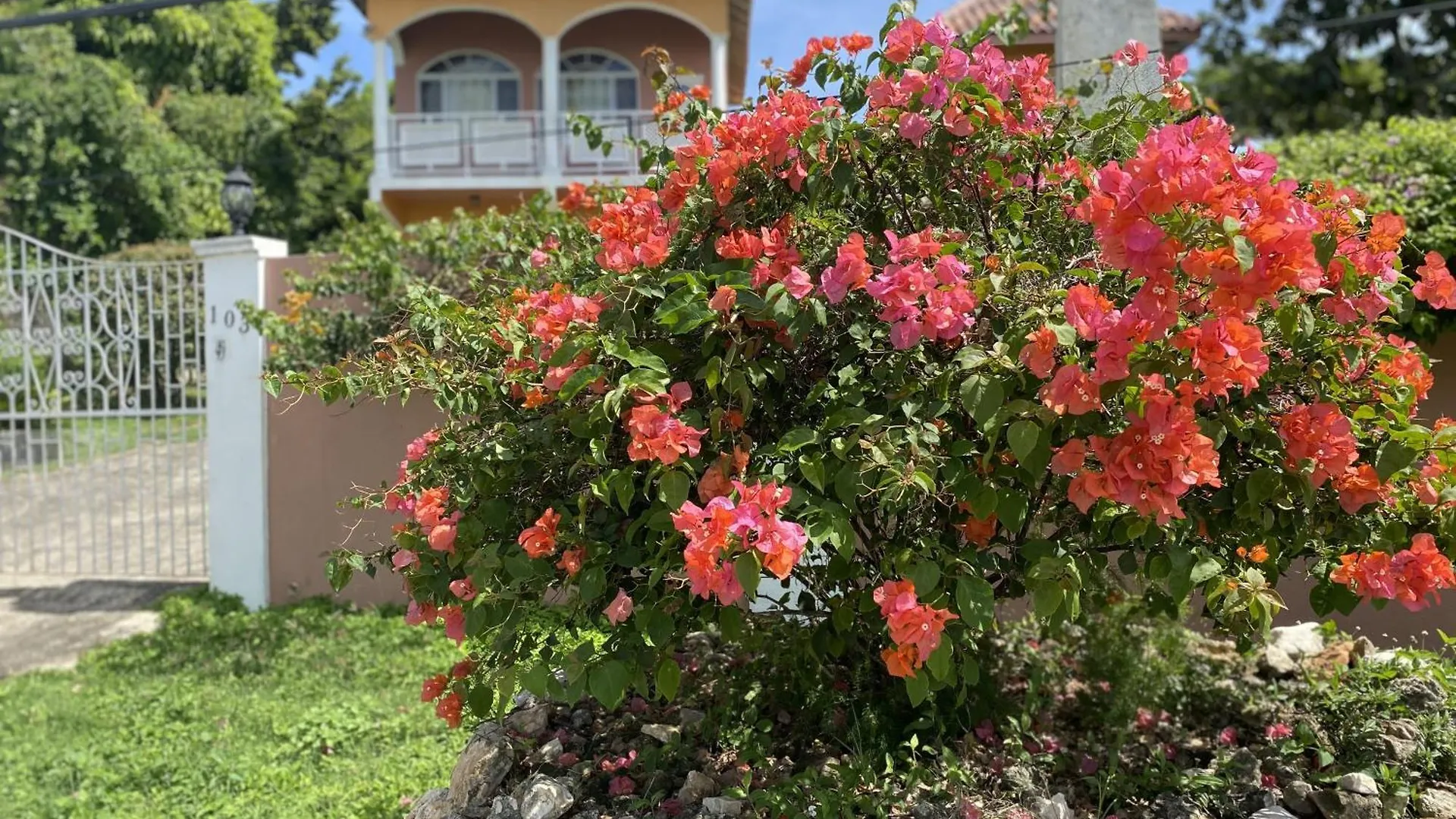 Vila Yanceylargo-6Br Two-Story Estate With Mountain Views Montego Bay Jamajka